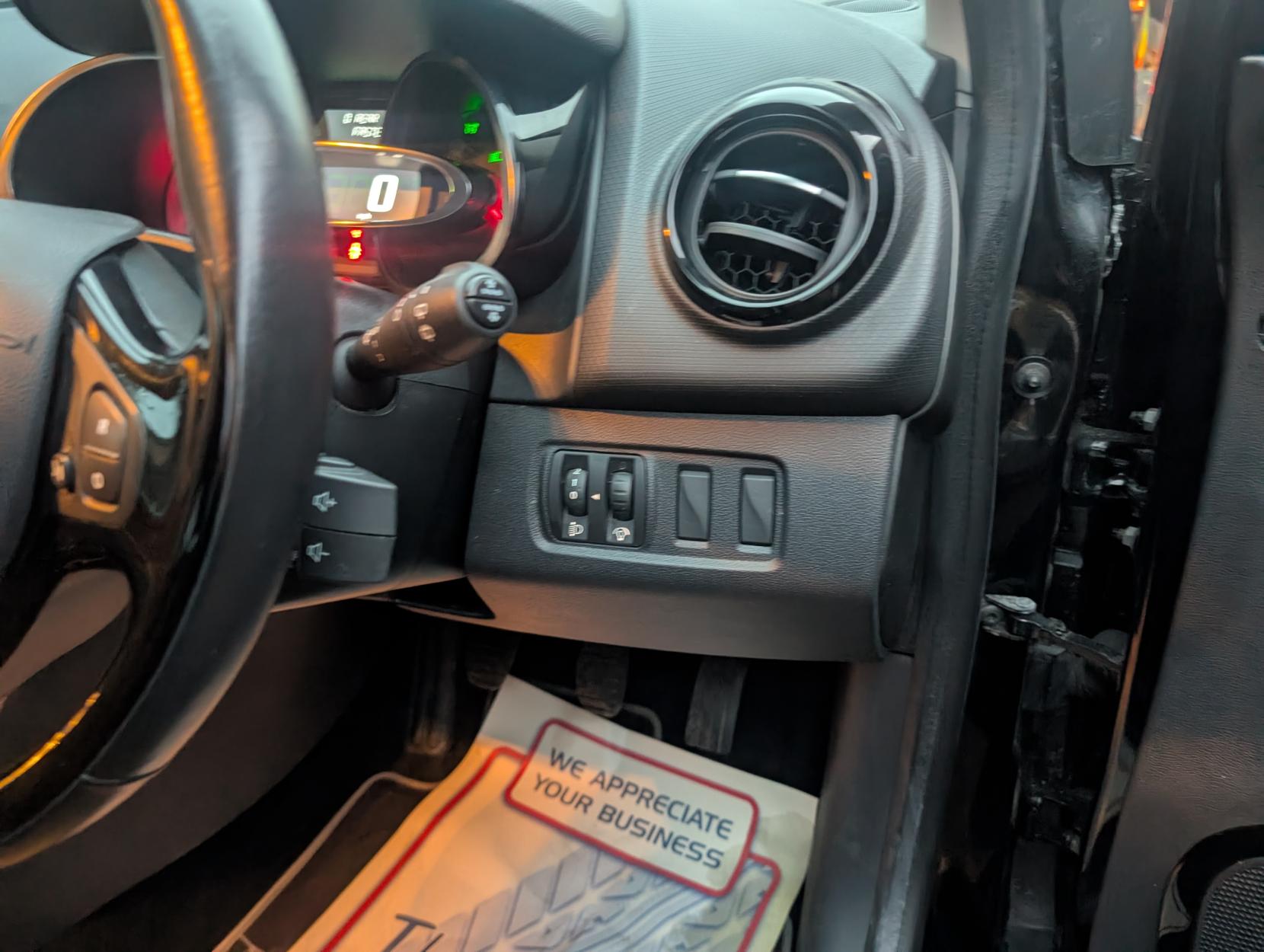 Renault Clio 1.2 16V Dynamique Nav Hatchback 5dr Petrol Manual Euro 6 (75 ps)