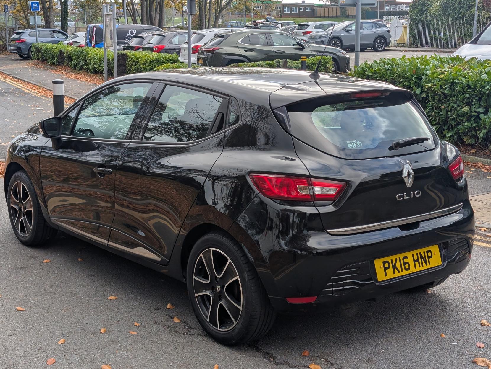 Renault Clio 1.2 16V Dynamique Nav Hatchback 5dr Petrol Manual Euro 6 (75 ps)