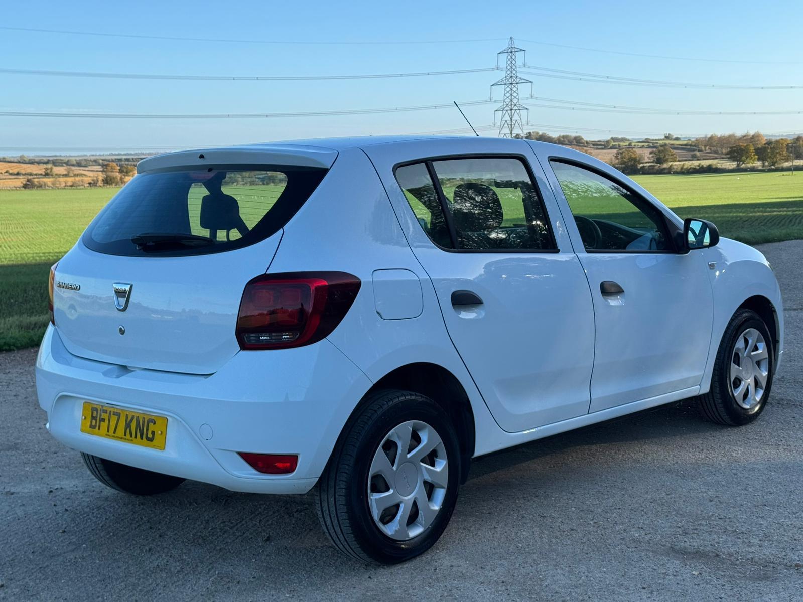 Dacia Sandero 1.0 SCe Ambiance Hatchback 5dr Petrol Manual Euro 6 (75 ps)