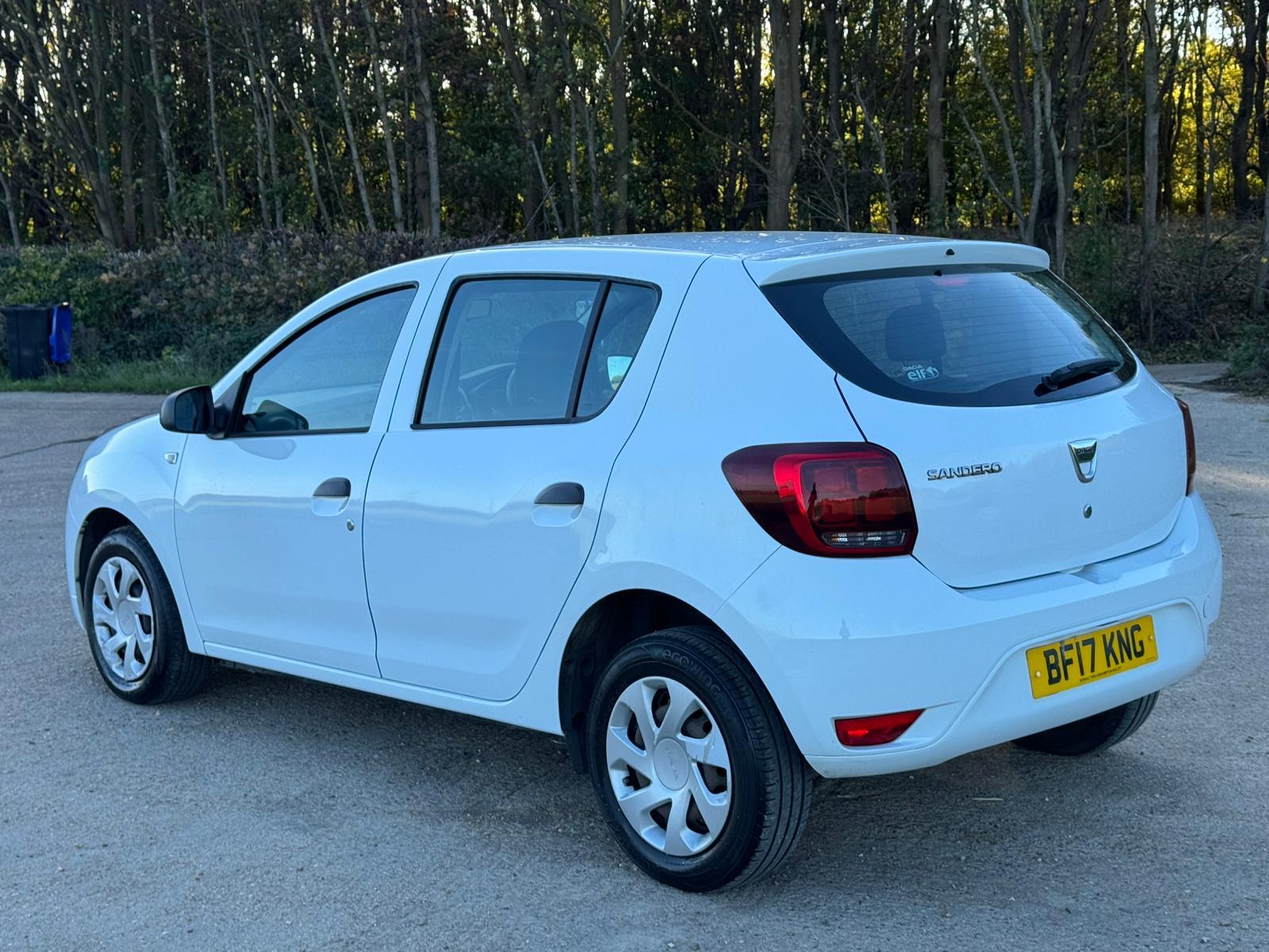 Dacia Sandero 1.0 SCe Ambiance Hatchback 5dr Petrol Manual Euro 6 (75 ps)