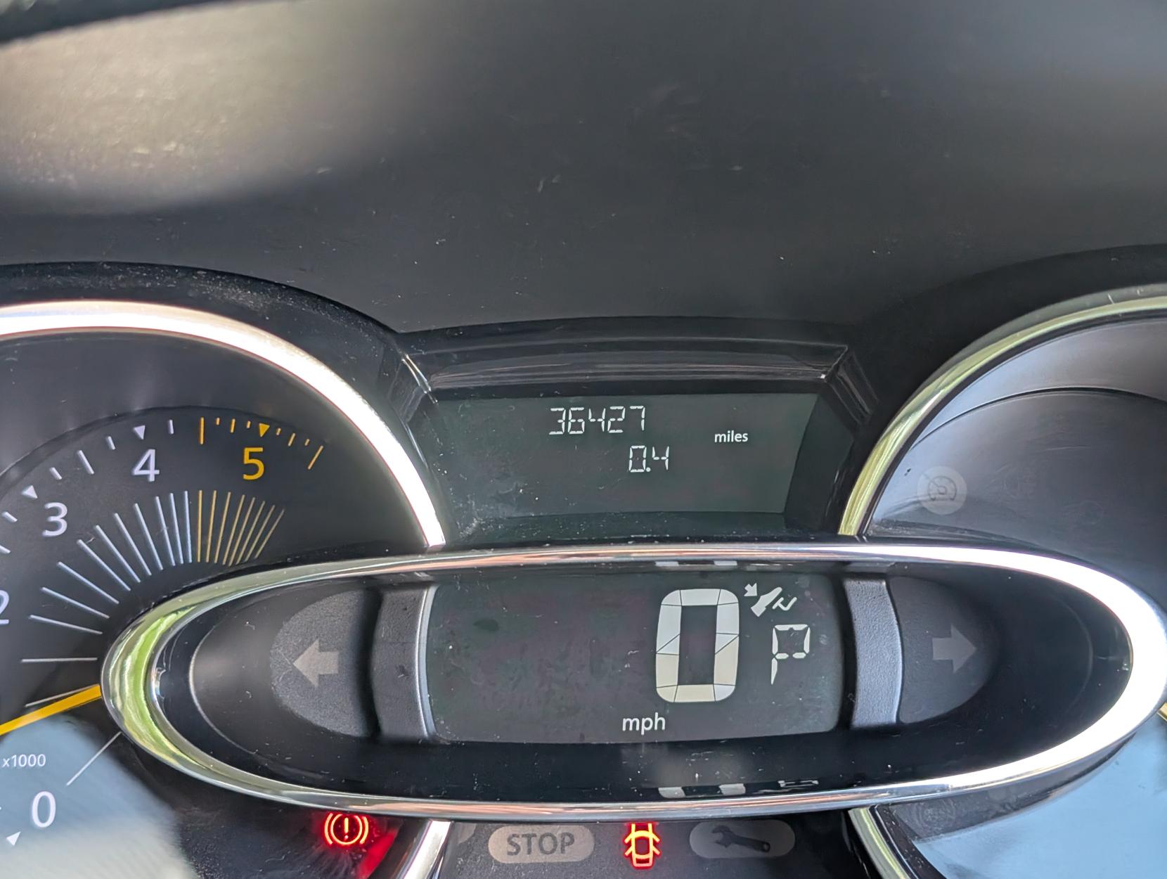 Renault Clio 1.5 dCi Dynamique S MediaNav Hatchback 5dr Diesel EDC Euro 5 (90 ps)