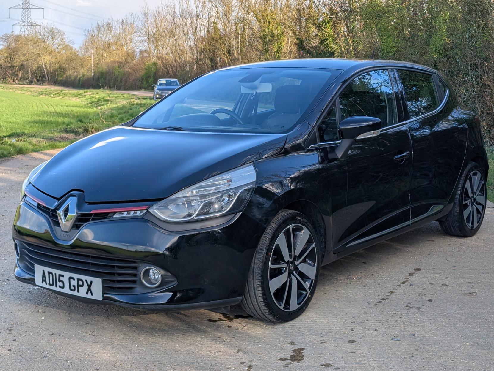 Renault Clio 1.5 dCi Dynamique S MediaNav Hatchback 5dr Diesel EDC Euro 5 (90 ps)