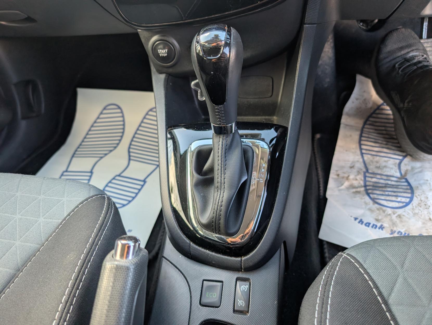 Renault Clio 1.5 dCi Dynamique S MediaNav Hatchback 5dr Diesel EDC Euro 5 (90 ps)