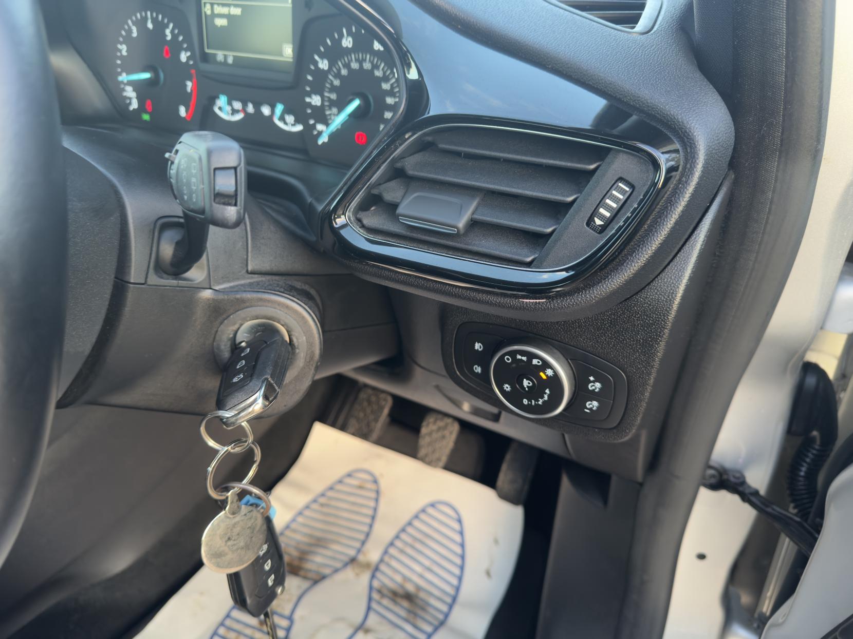 Ford Fiesta 1.0T EcoBoost Zetec Hatchback 5dr Petrol Manual Euro 6 (s/s) (100 ps)