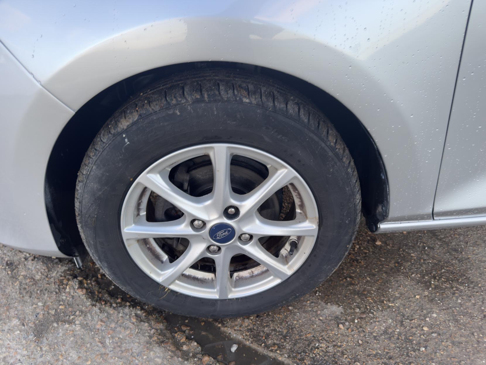 Ford Fiesta 1.0T EcoBoost Zetec Hatchback 5dr Petrol Manual Euro 6 (s/s) (100 ps)