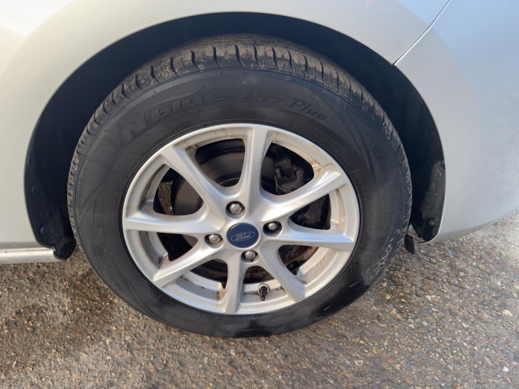 Ford Fiesta 1.0T EcoBoost Zetec Hatchback 5dr Petrol Manual Euro 6 (s/s) (100 ps)