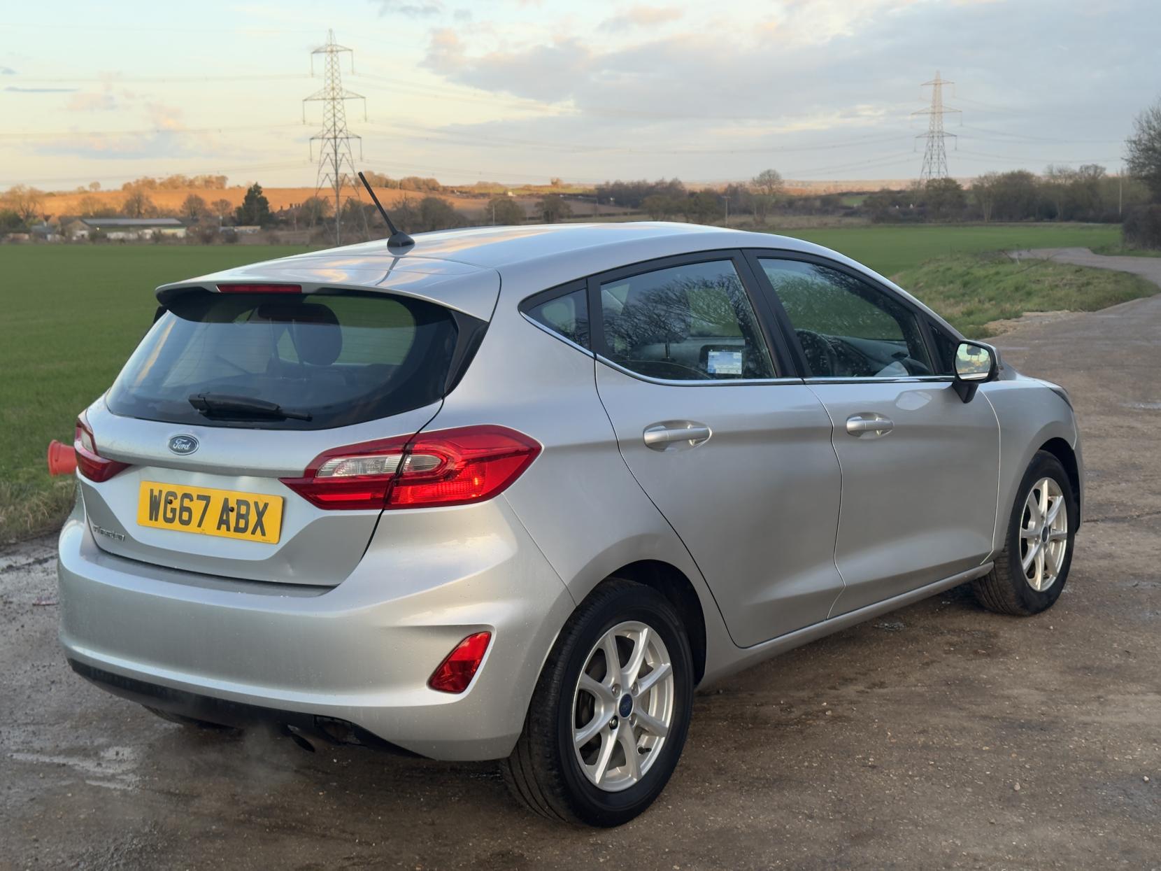 Ford Fiesta 1.0T EcoBoost Zetec Hatchback 5dr Petrol Manual Euro 6 (s/s) (100 ps)