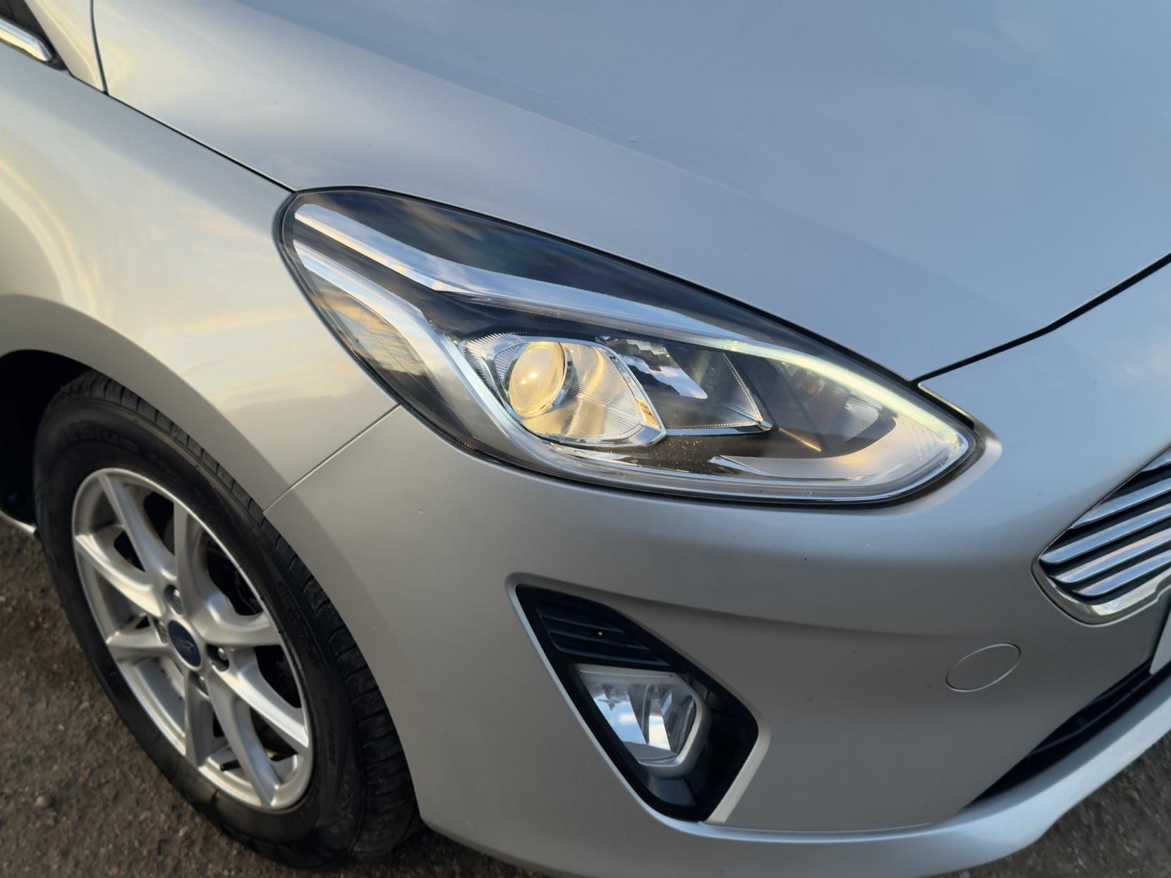 Ford Fiesta 1.0T EcoBoost Zetec Hatchback 5dr Petrol Manual Euro 6 (s/s) (100 ps)