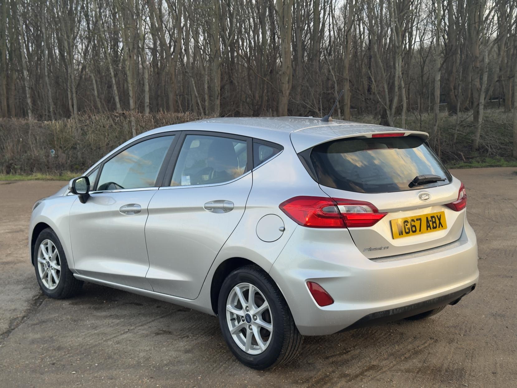 Ford Fiesta 1.0T EcoBoost Zetec Hatchback 5dr Petrol Manual Euro 6 (s/s) (100 ps)