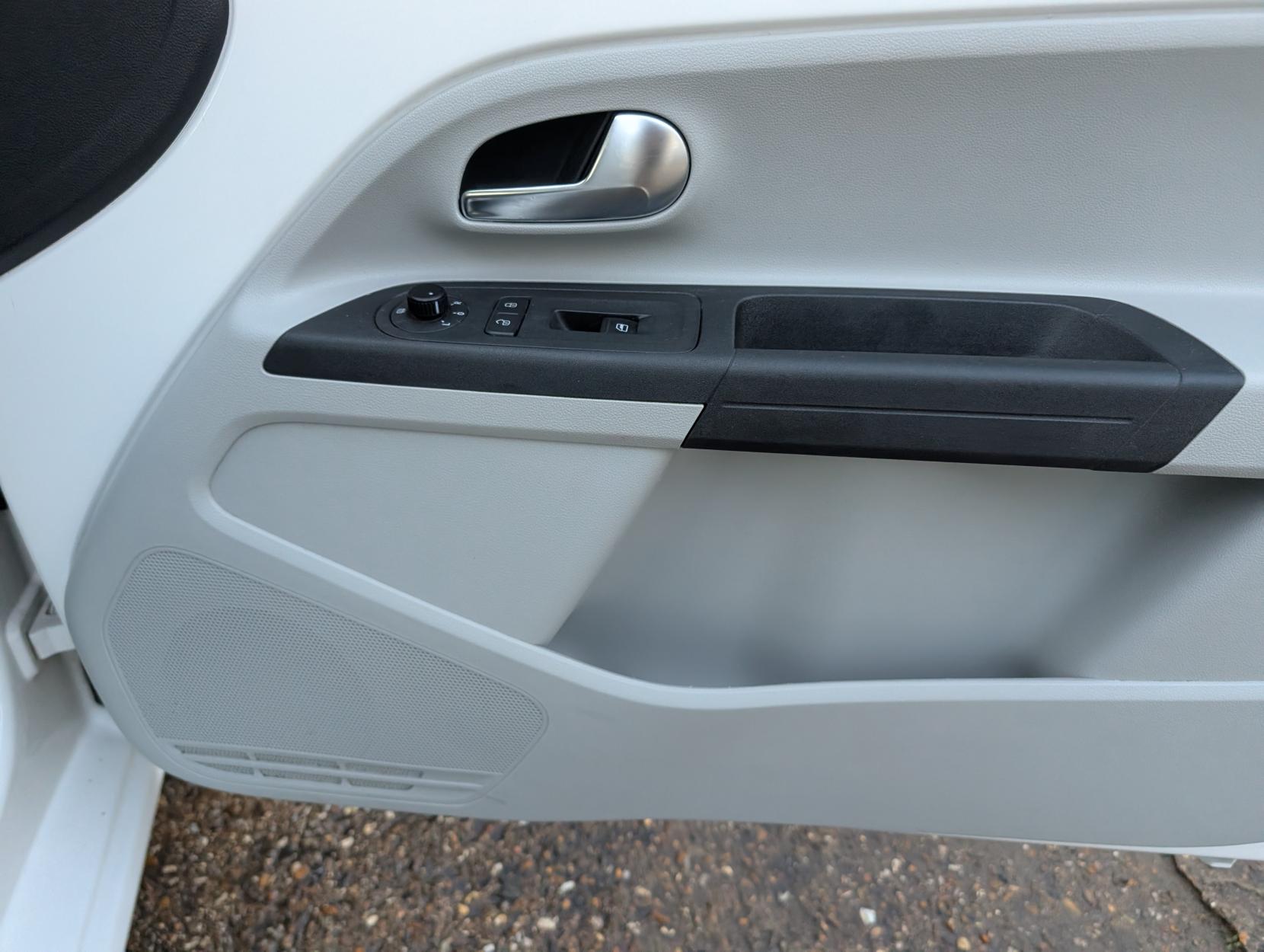 SEAT Mii 1.0 12v Toca Hatchback 3dr Petrol Manual Euro 5 (60 ps)