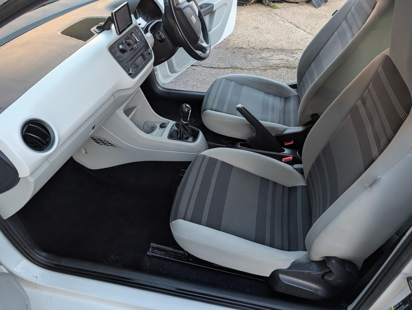 SEAT Mii 1.0 12v Toca Hatchback 3dr Petrol Manual Euro 5 (60 ps)