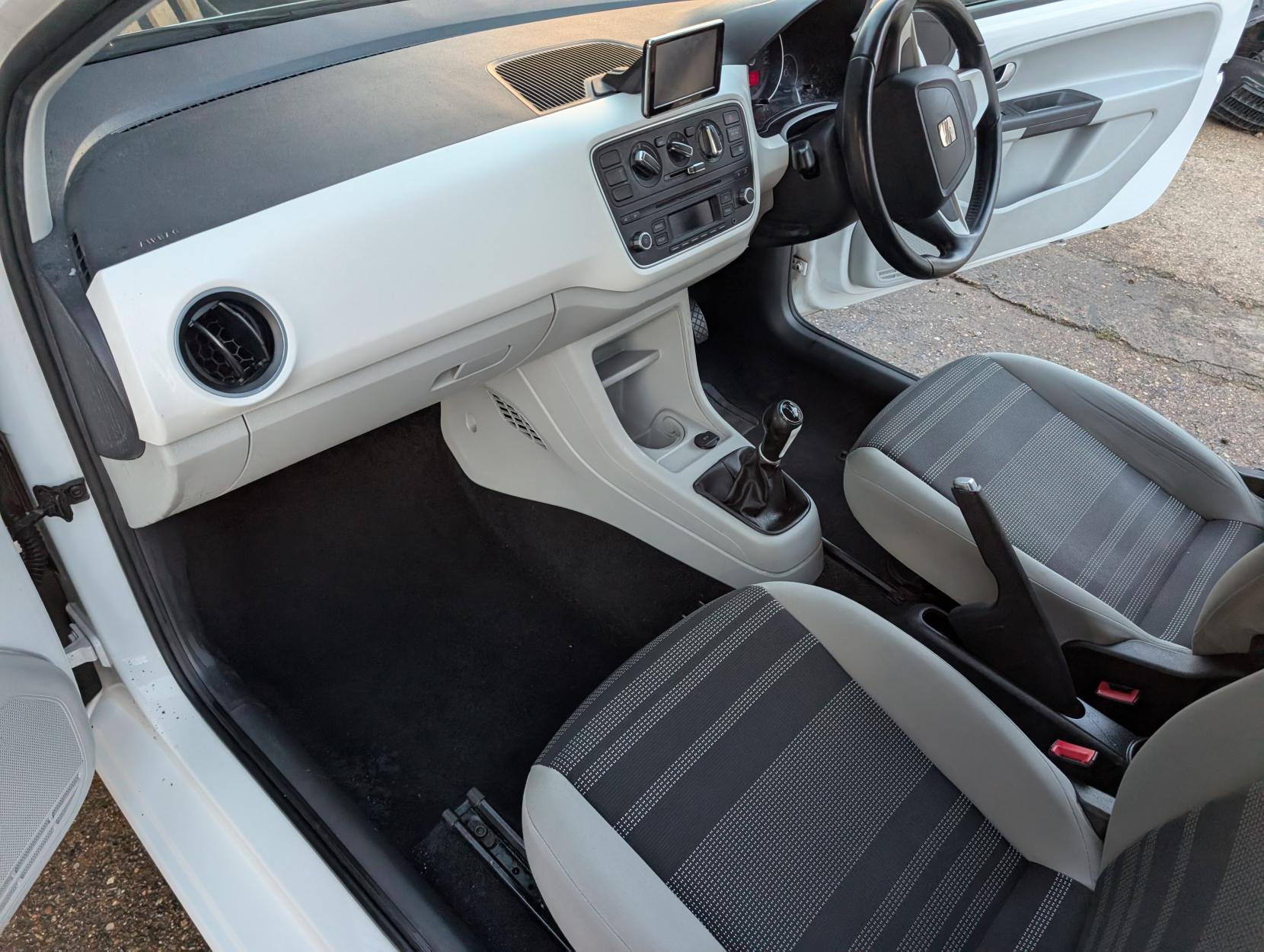 SEAT Mii 1.0 12v Toca Hatchback 3dr Petrol Manual Euro 5 (60 ps)