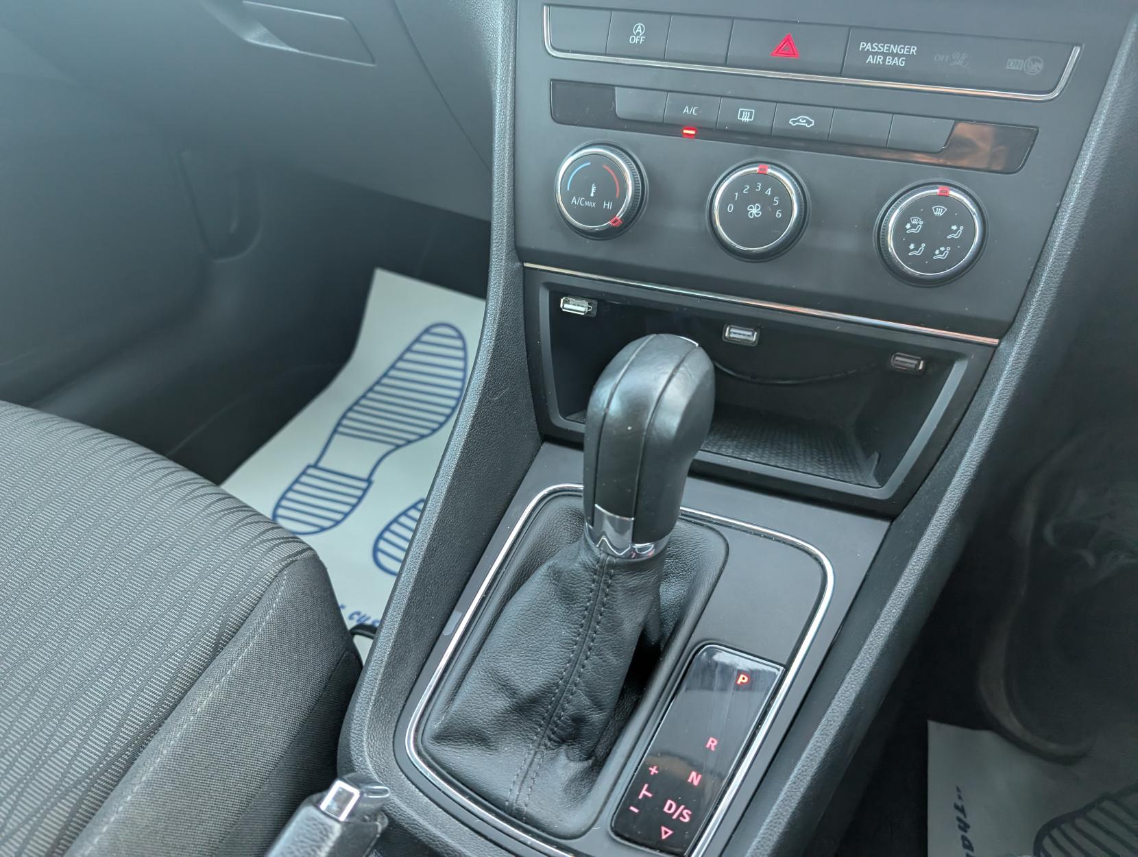 SEAT Leon 1.2 TSI SE Hatchback 5dr Petrol DSG Euro 6 (s/s) (110 ps)