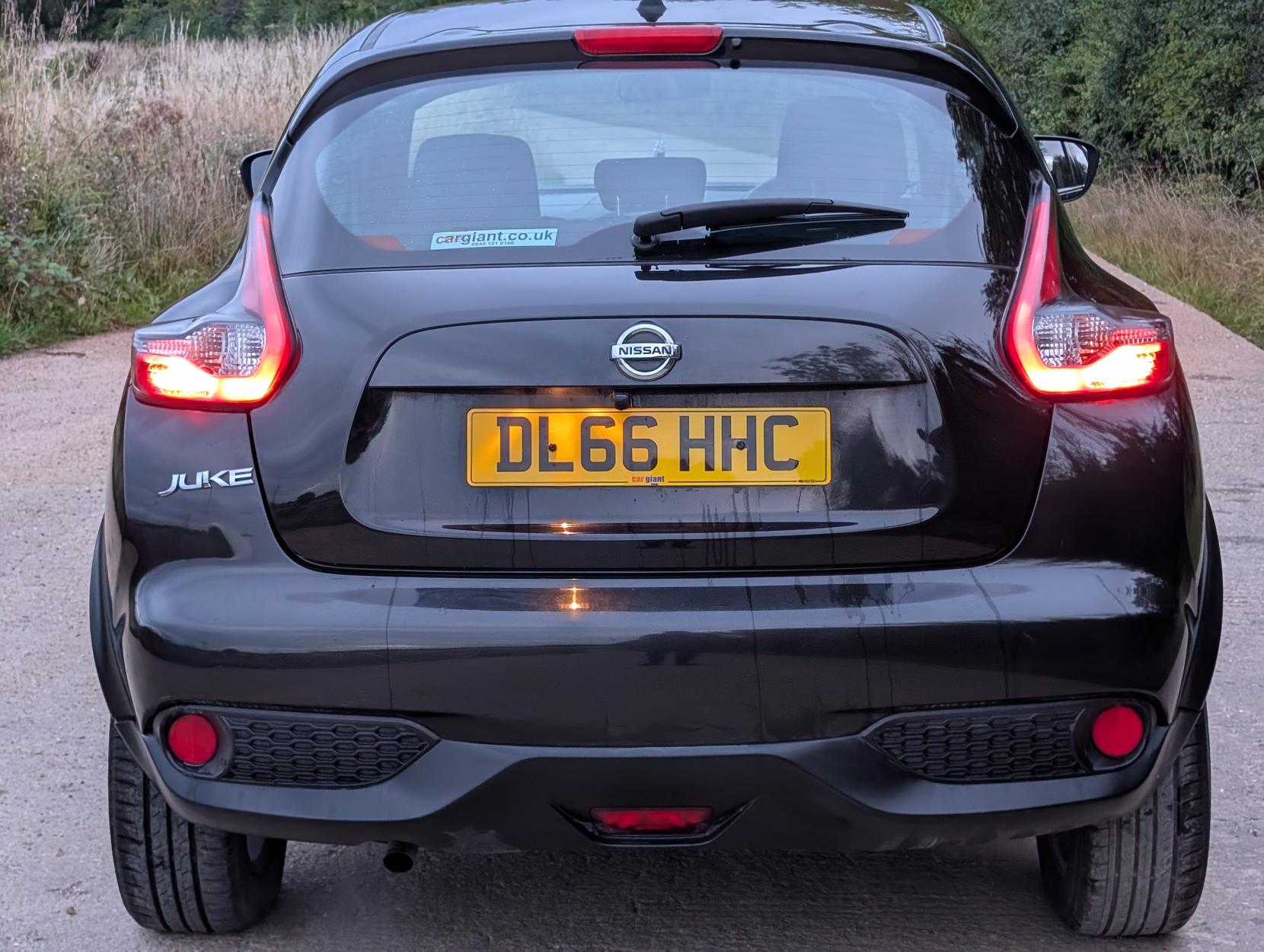 Nissan Juke 1.6 Visia SUV 5dr Petrol Manual Euro 6 (94 ps)