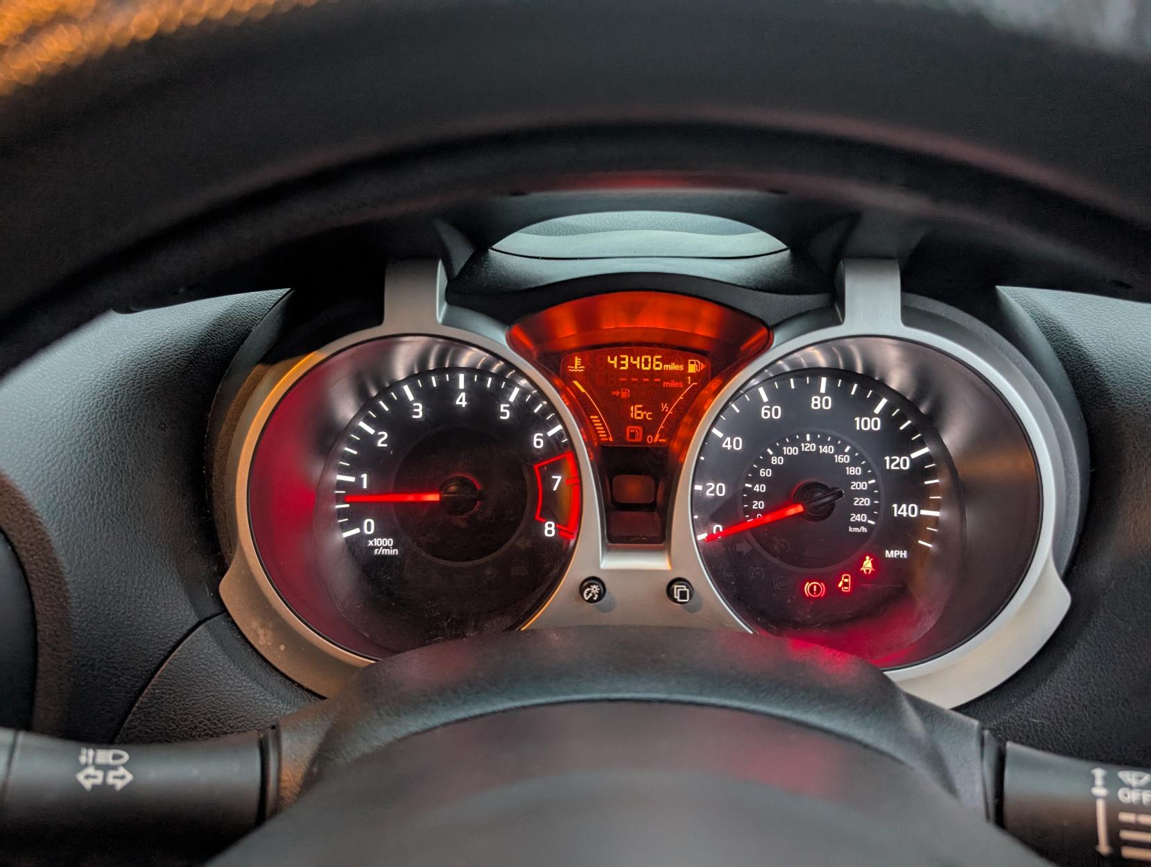 Nissan Juke 1.6 Visia SUV 5dr Petrol Manual Euro 6 (94 ps)