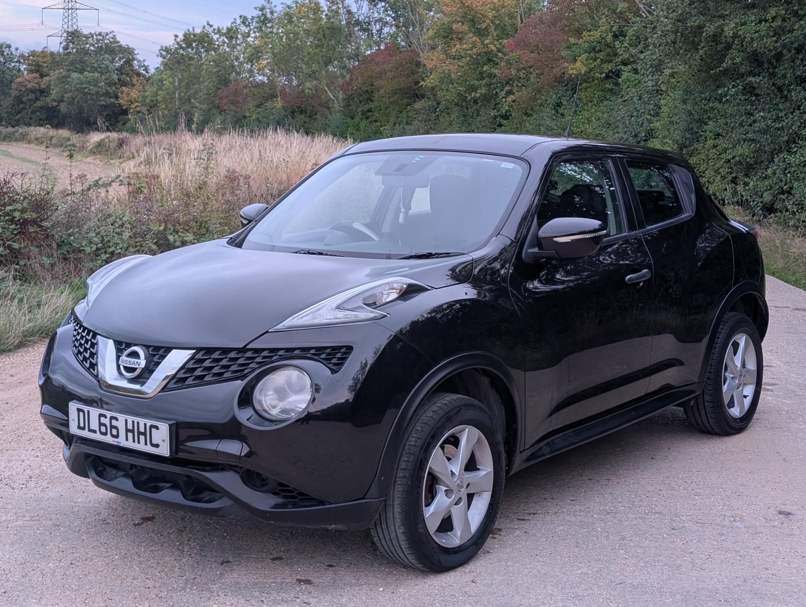 Nissan Juke 1.6 Visia SUV 5dr Petrol Manual Euro 6 (94 ps)