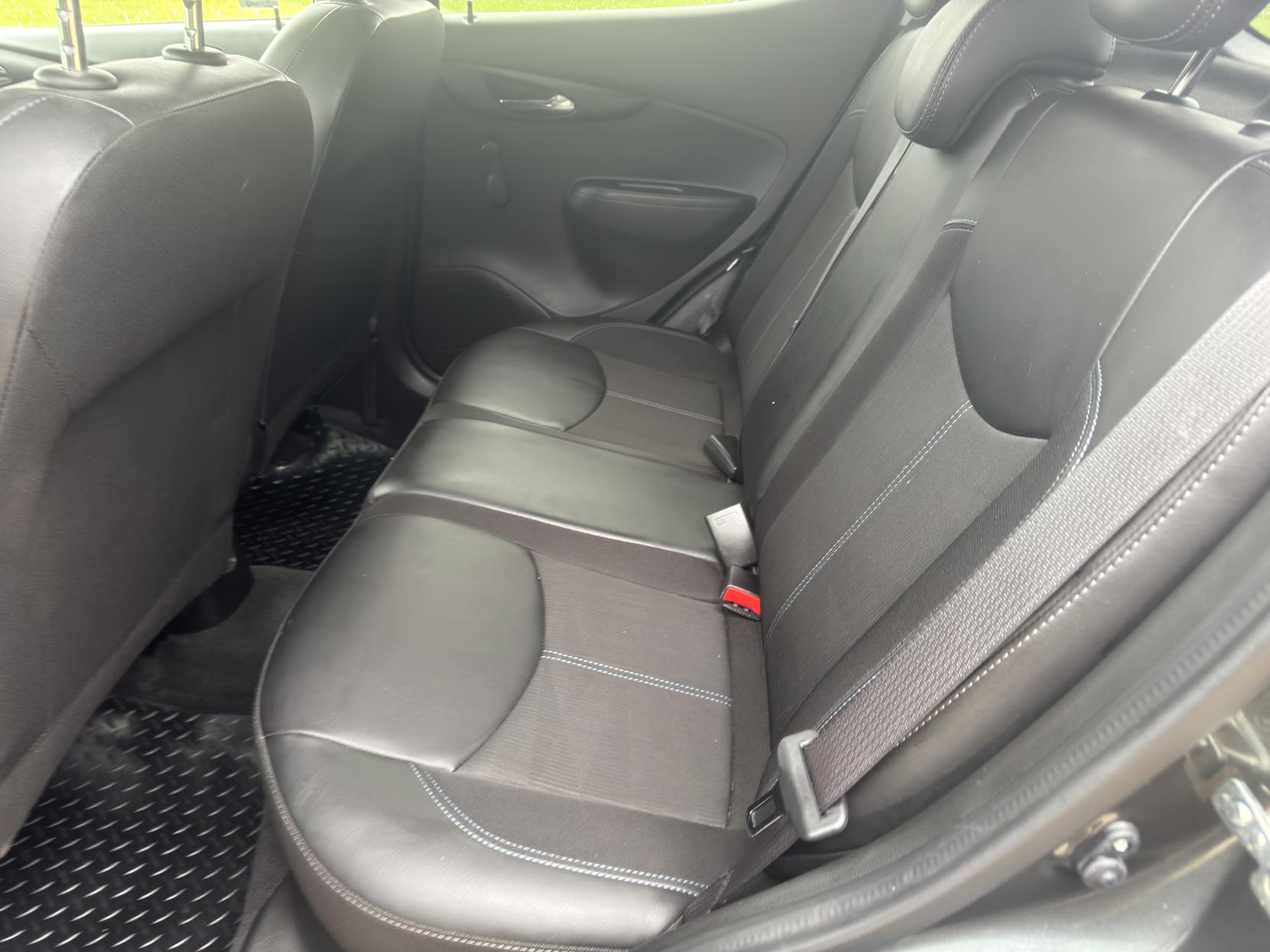 Vauxhall Viva 1.0i SL Hatchback 5dr Petrol Manual Euro 6 (75 ps)