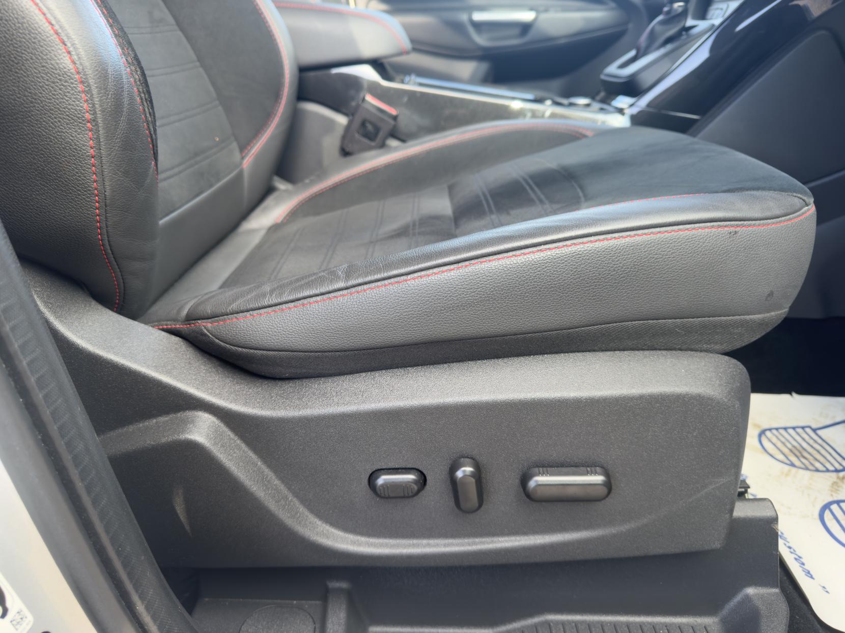 Ford Kuga 2.0 TDCi ST-Line X SUV 5dr Diesel Powershift AWD Euro 6 (s/s) (180 ps)