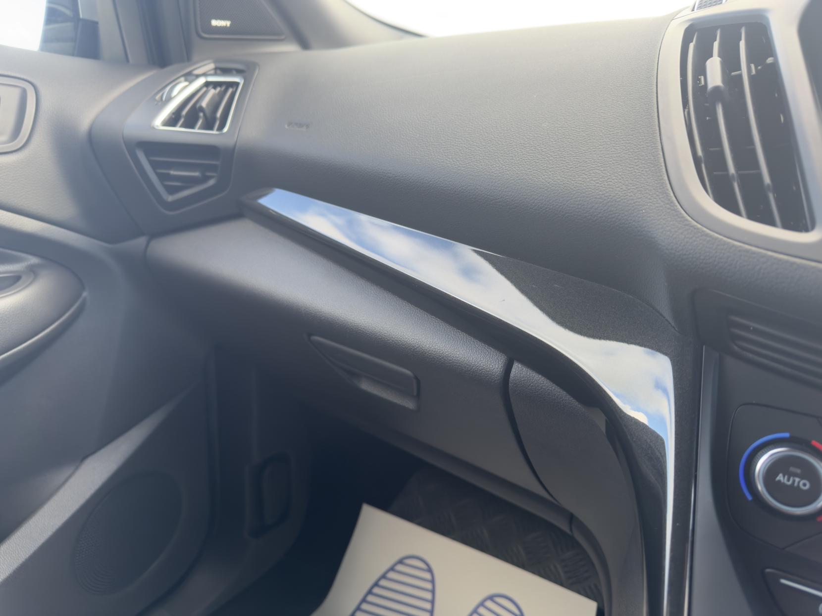 Ford Kuga 2.0 TDCi ST-Line X SUV 5dr Diesel Powershift AWD Euro 6 (s/s) (180 ps)