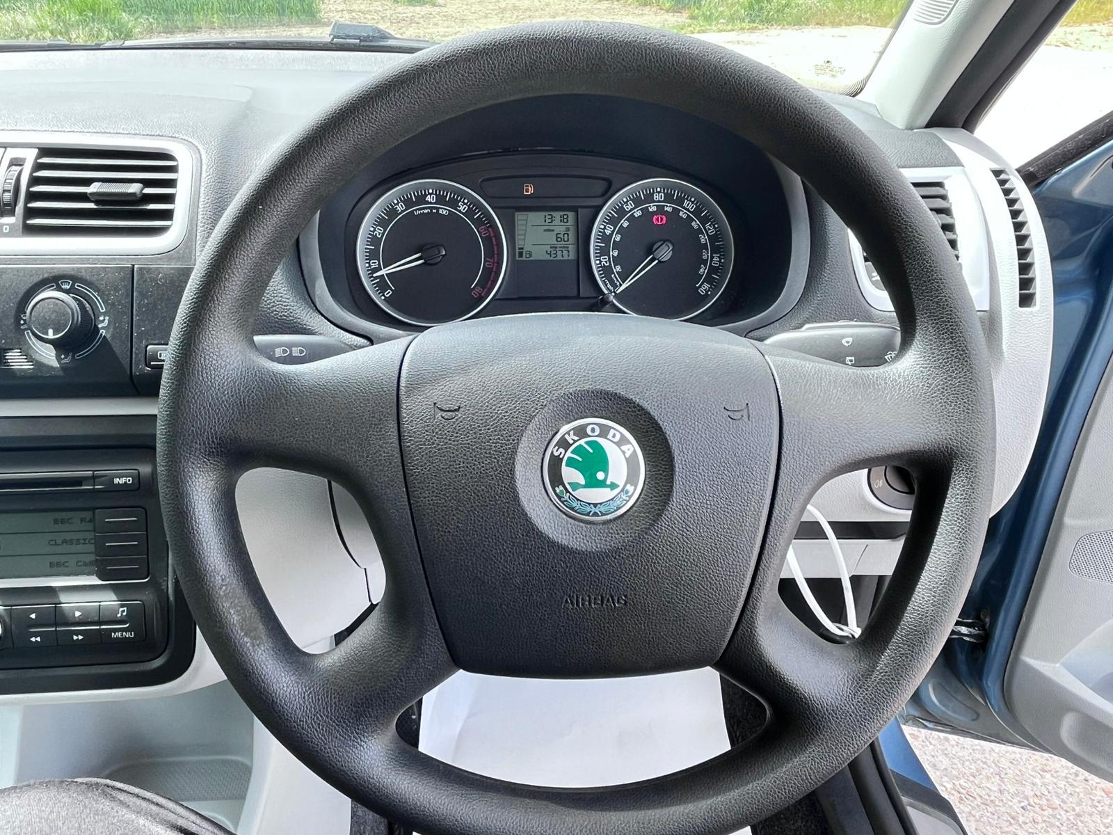 Skoda Fabia 1.6 16V 2 Estate 5dr Petrol Manual (165 g/km, 105 bhp)