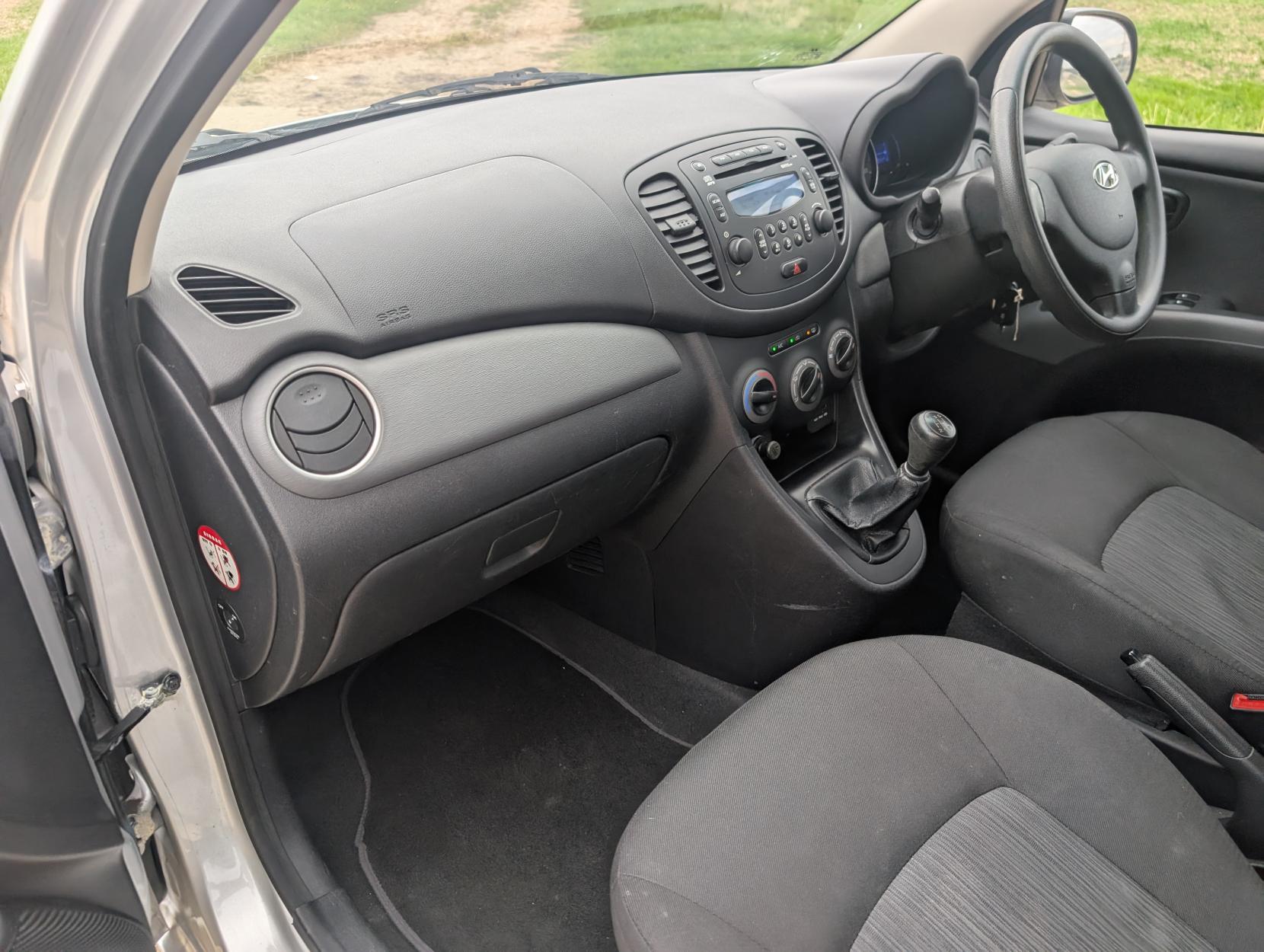 Hyundai i10 1.2 Active Hatchback 5dr Petrol Manual Euro 5 (85 bhp)