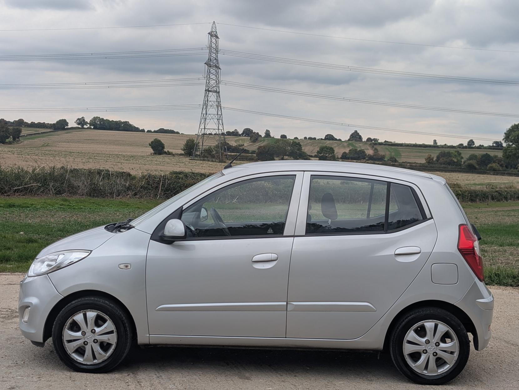 Hyundai i10 1.2 Active Hatchback 5dr Petrol Manual Euro 5 (85 bhp)