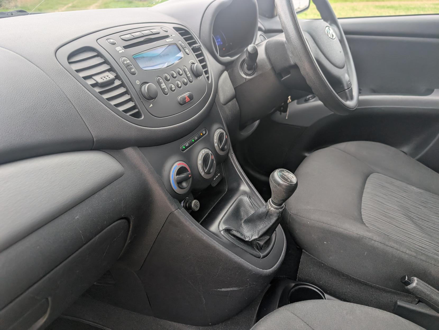 Hyundai i10 1.2 Active Hatchback 5dr Petrol Manual Euro 5 (85 bhp)