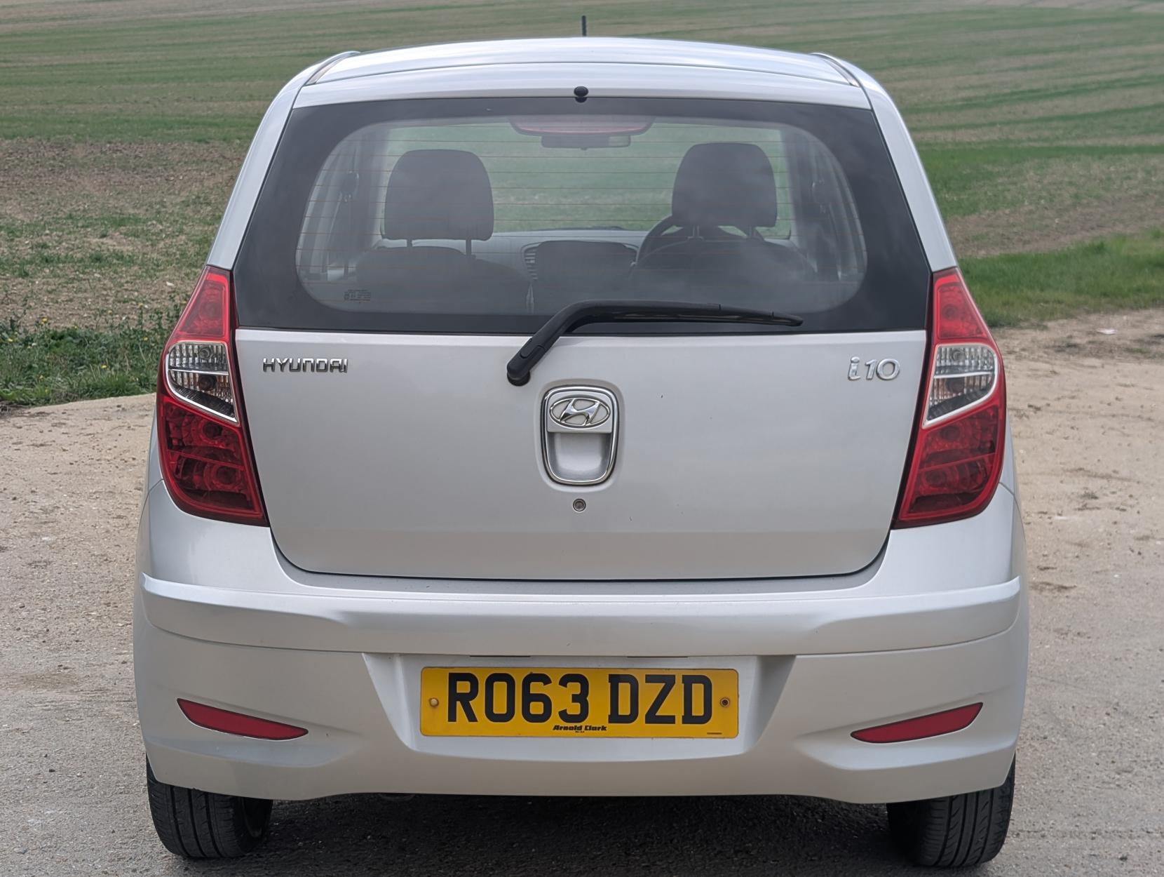 Hyundai i10 1.2 Active Hatchback 5dr Petrol Manual Euro 5 (85 bhp)