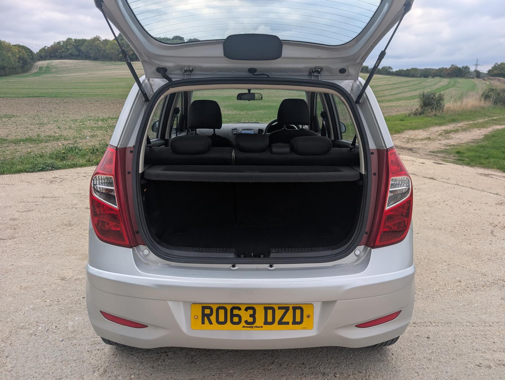 Hyundai i10 1.2 Active Hatchback 5dr Petrol Manual Euro 5 (85 bhp)