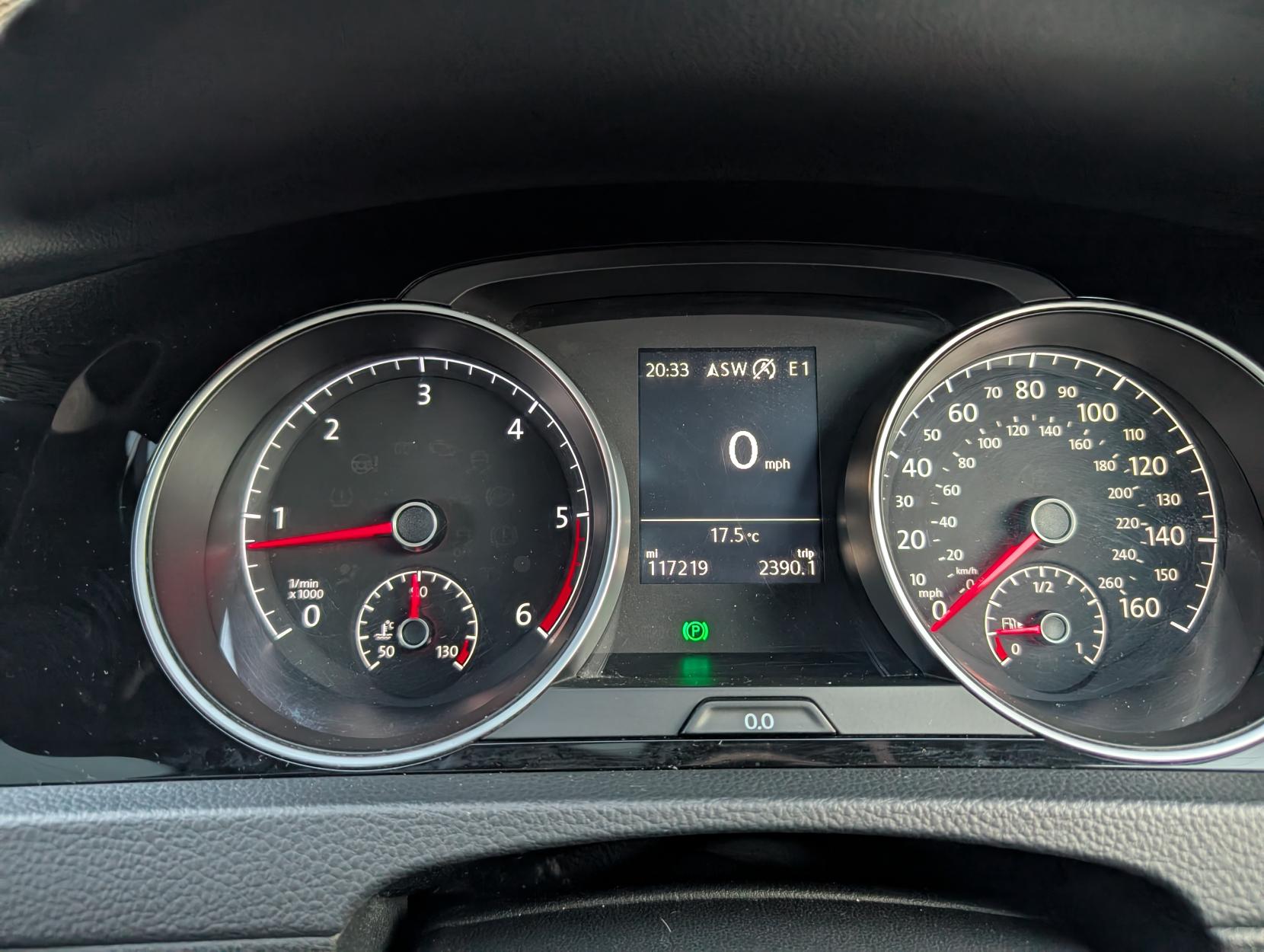 Volkswagen Golf 2.0 TDI BlueMotion Tech R-Line Edition Hatchback 5dr Diesel DSG Euro 6 (s/s) (150 ps)