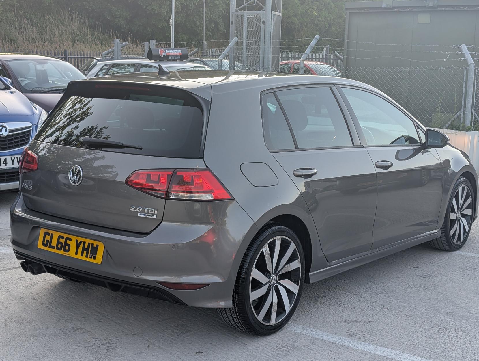 Volkswagen Golf 2.0 TDI BlueMotion Tech R-Line Edition Hatchback 5dr Diesel DSG Euro 6 (s/s) (150 ps)