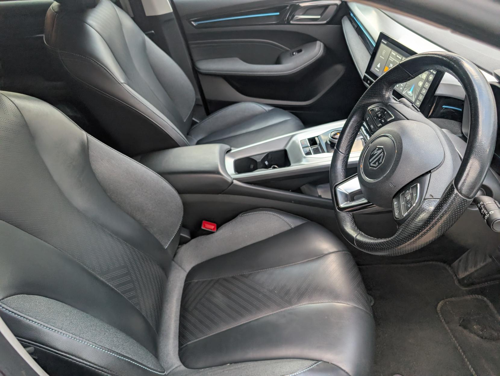 MG MG5 61.1kWh Trophy Long Range Estate 5dr Electric Auto (156 ps)