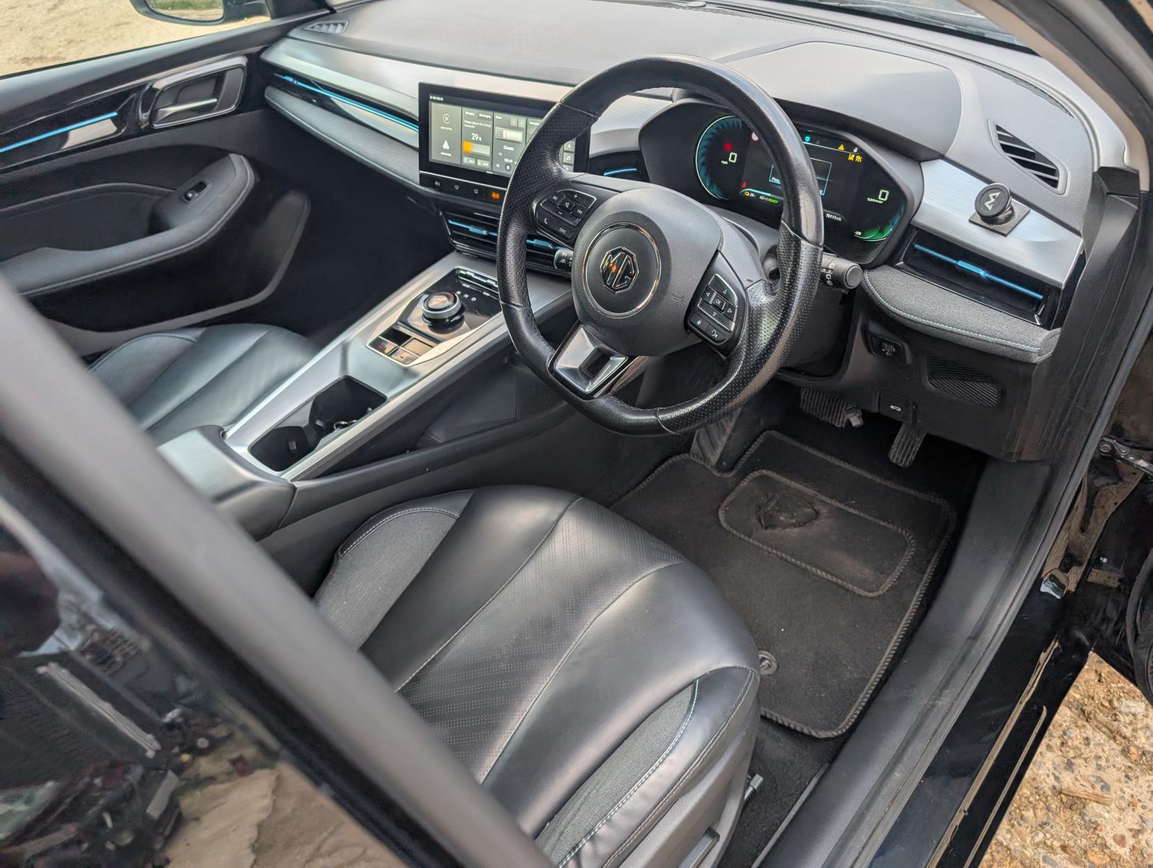 MG MG5 61.1kWh Trophy Long Range Estate 5dr Electric Auto (156 ps)