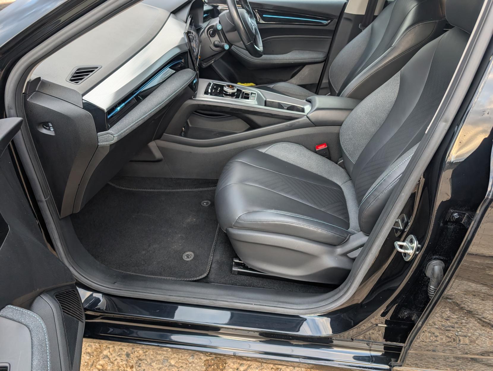 MG MG5 61.1kWh Trophy Long Range Estate 5dr Electric Auto (156 ps)