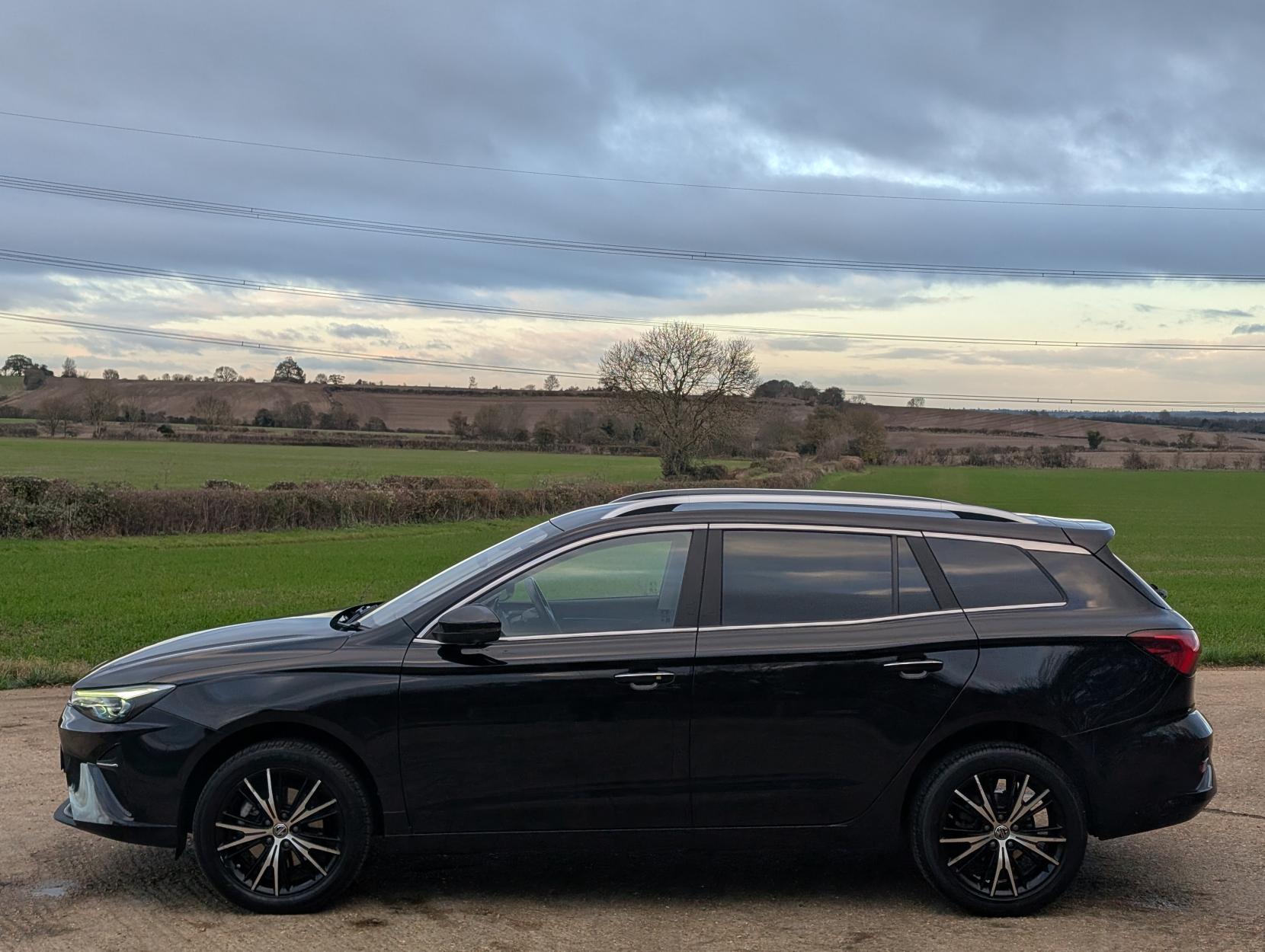 MG MG5 61.1kWh Trophy Long Range Estate 5dr Electric Auto (156 ps)