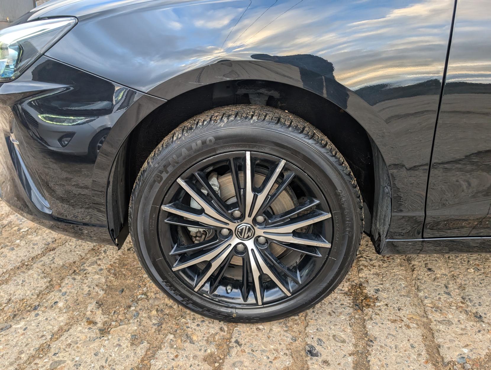 MG MG5 61.1kWh Trophy Long Range Estate 5dr Electric Auto (156 ps)