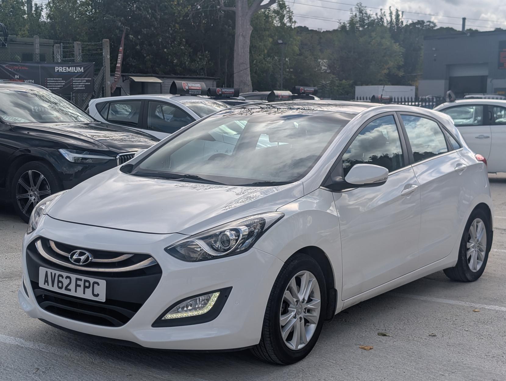 Hyundai i30 1.4 Style Hatchback 5dr Petrol Manual Euro 5 (100 ps)