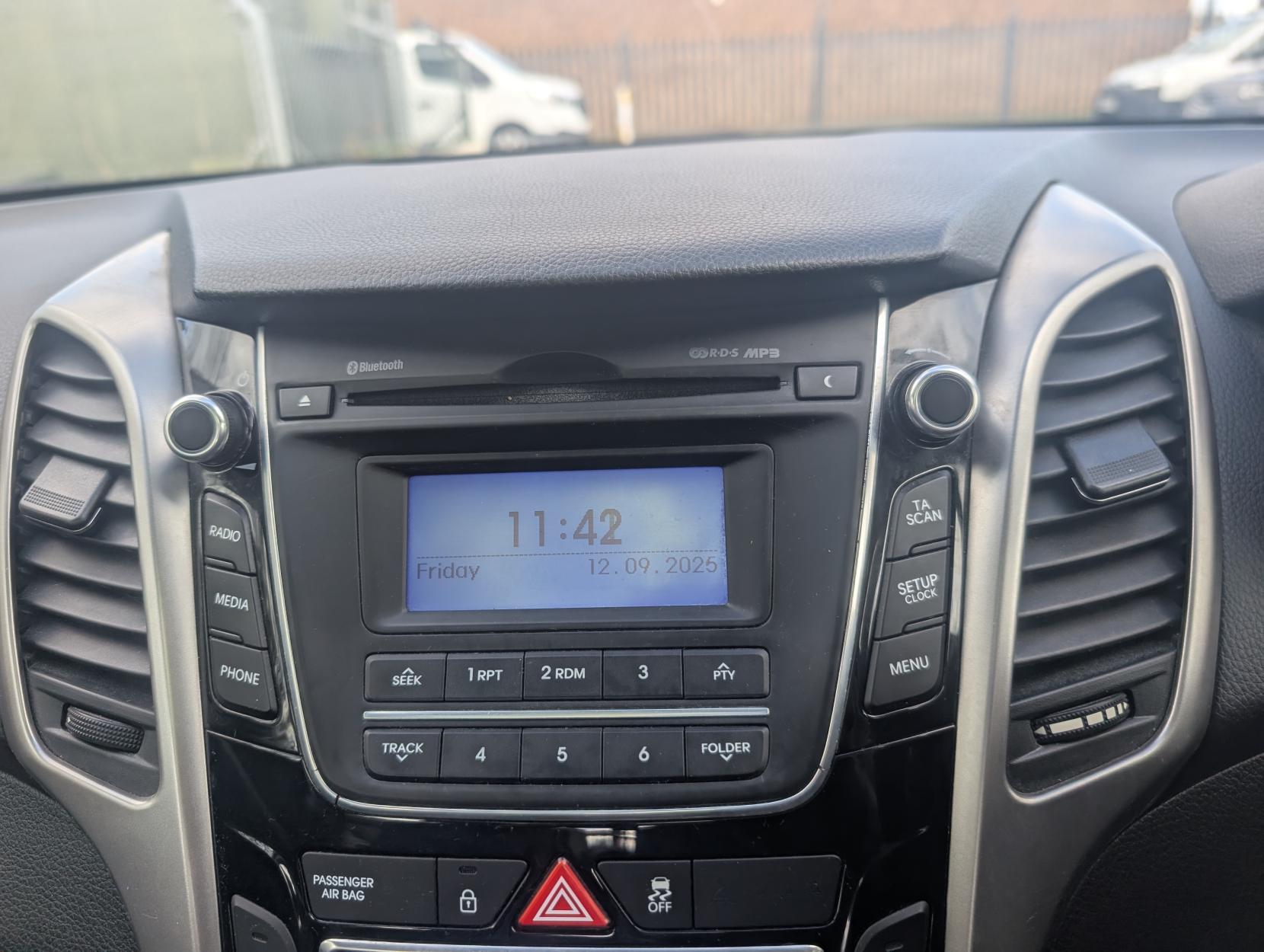 Hyundai i30 1.4 Style Hatchback 5dr Petrol Manual Euro 5 (100 ps)