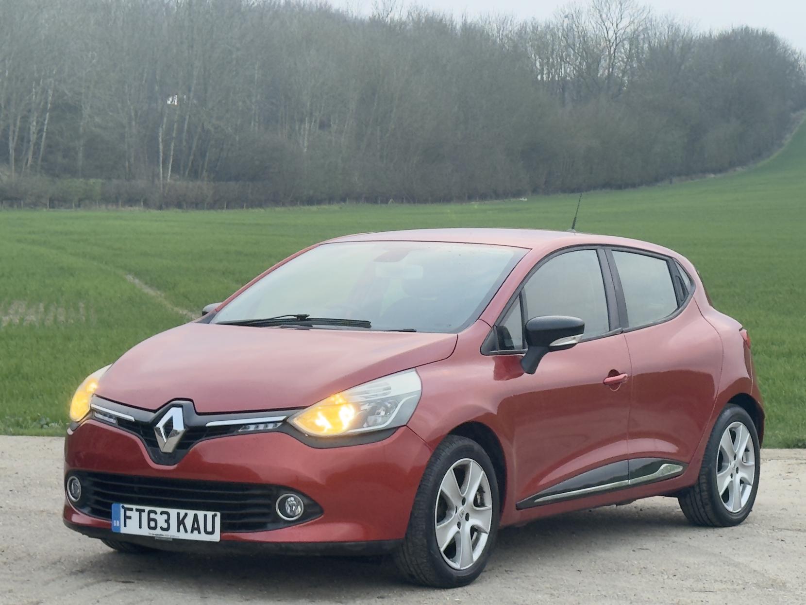 Renault Clio 0.9 TCe Dynamique MediaNav Hatchback 5dr Petrol Manual Euro 5 (s/s) (90 ps)