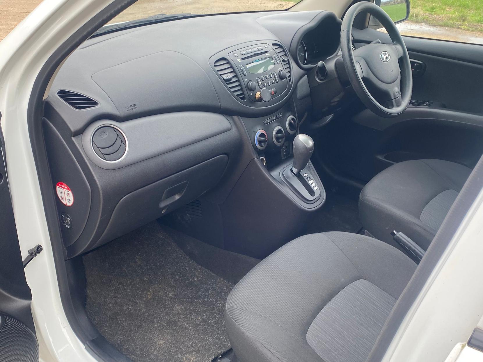 Hyundai i10 1.2 Active Hatchback 5dr Petrol Auto Euro 5 (85 bhp)