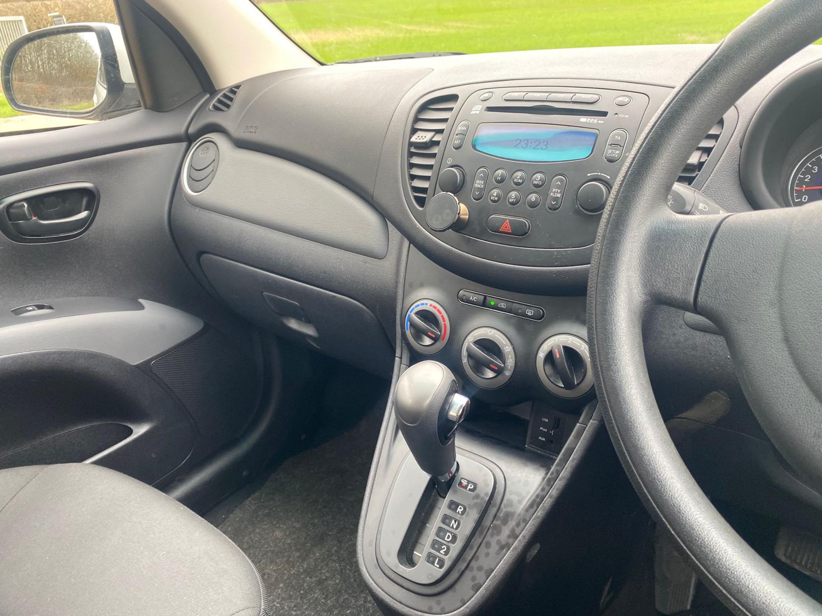 Hyundai i10 1.2 Active Hatchback 5dr Petrol Auto Euro 5 (85 bhp)