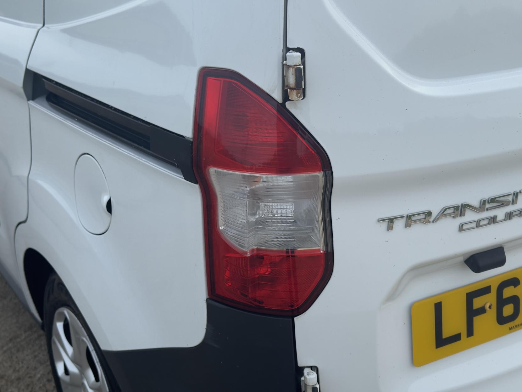 Ford Transit Courier 1.6 TDCi Trend Panel Van 5dr Diesel Manual L1 Euro 5 (95 ps)