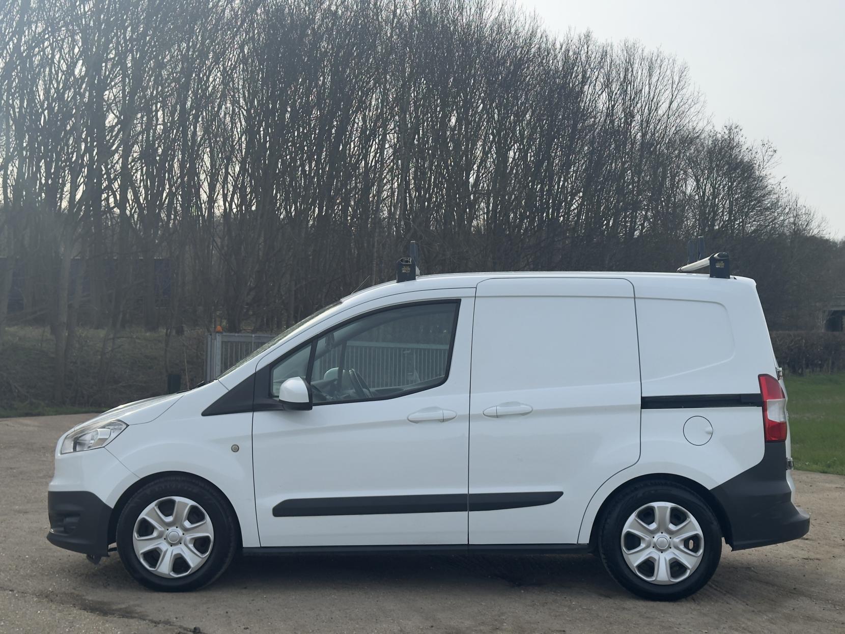 Ford Transit Courier 1.6 TDCi Trend Panel Van 5dr Diesel Manual L1 Euro 5 (95 ps)