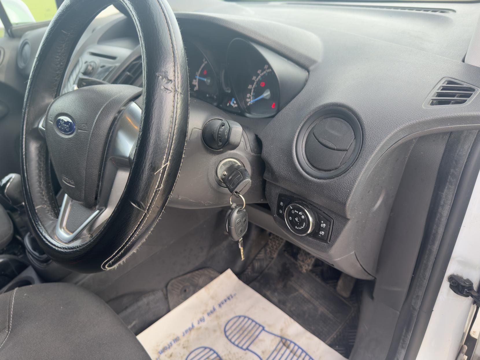 Ford Transit Courier 1.6 TDCi Trend Panel Van 5dr Diesel Manual L1 Euro 5 (95 ps)