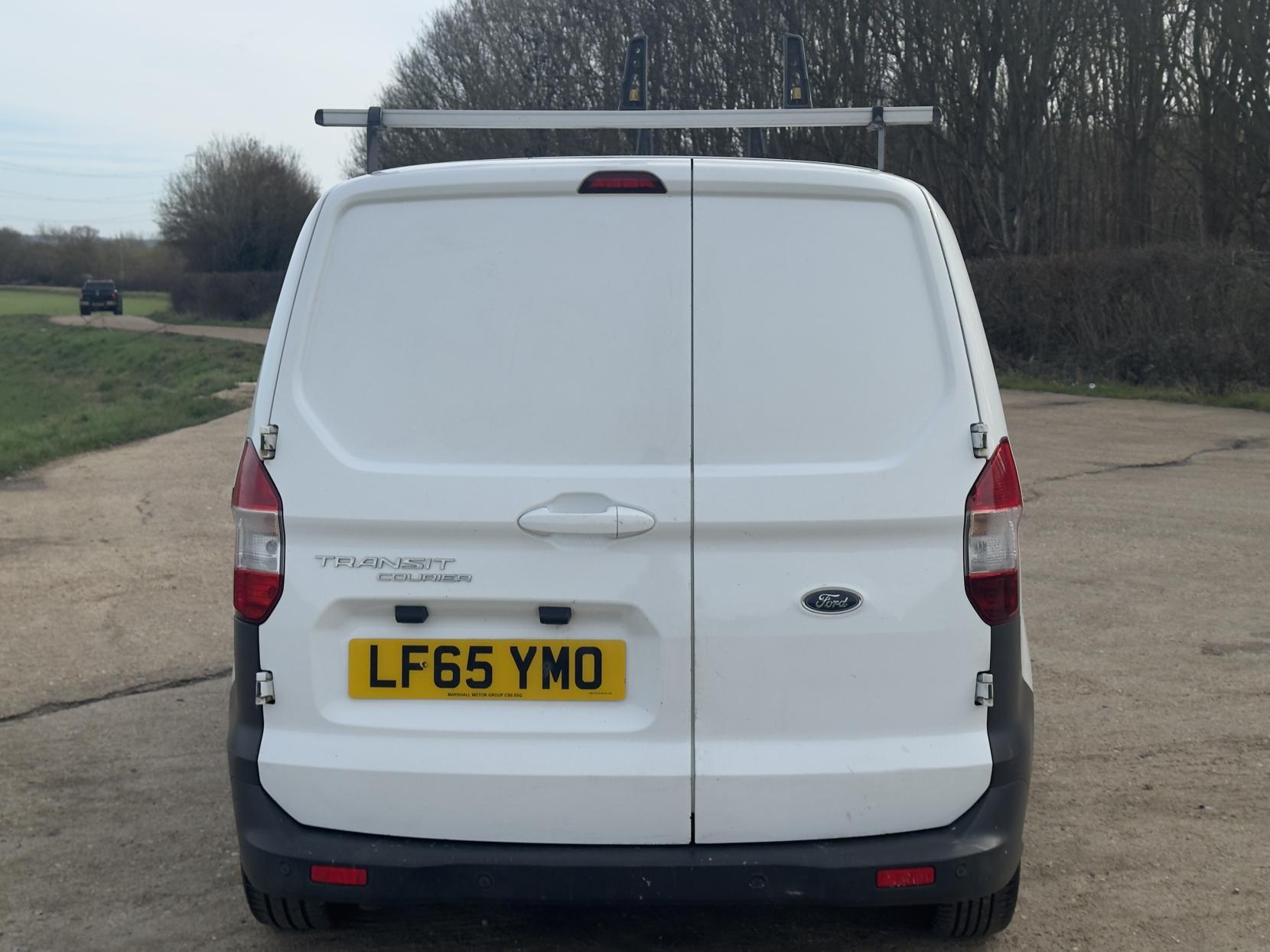 Ford Transit Courier 1.6 TDCi Trend Panel Van 5dr Diesel Manual L1 Euro 5 (95 ps)