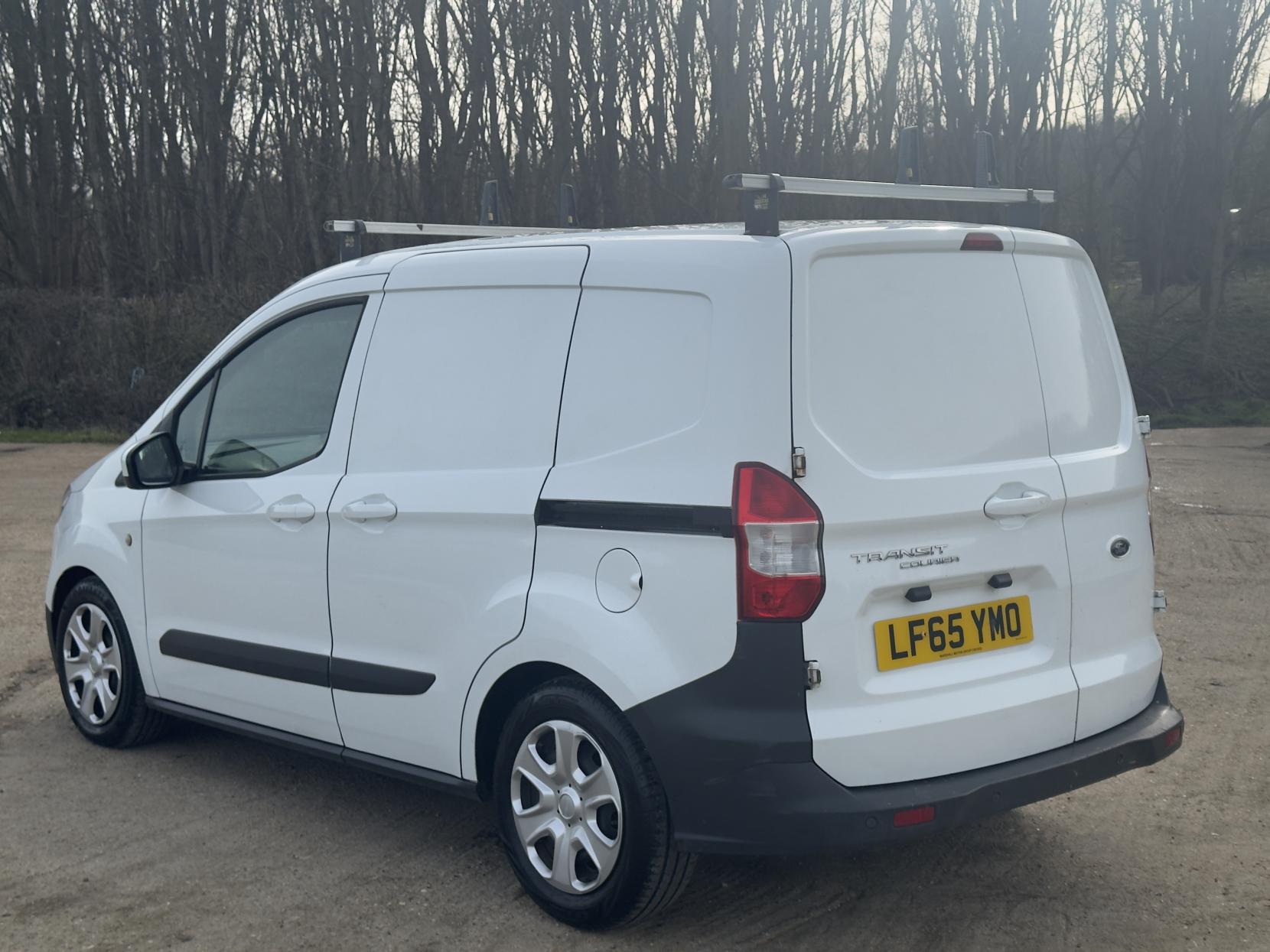 Ford Transit Courier 1.6 TDCi Trend Panel Van 5dr Diesel Manual L1 Euro 5 (95 ps)