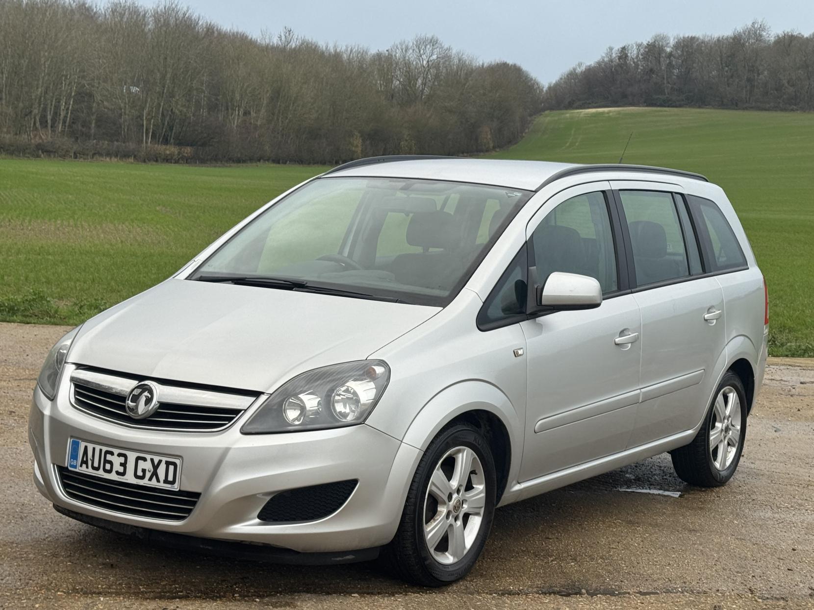 Vauxhall Zafira 1.6 16V Exclusiv MPV 5dr Petrol Manual Euro 5 (115 ps)