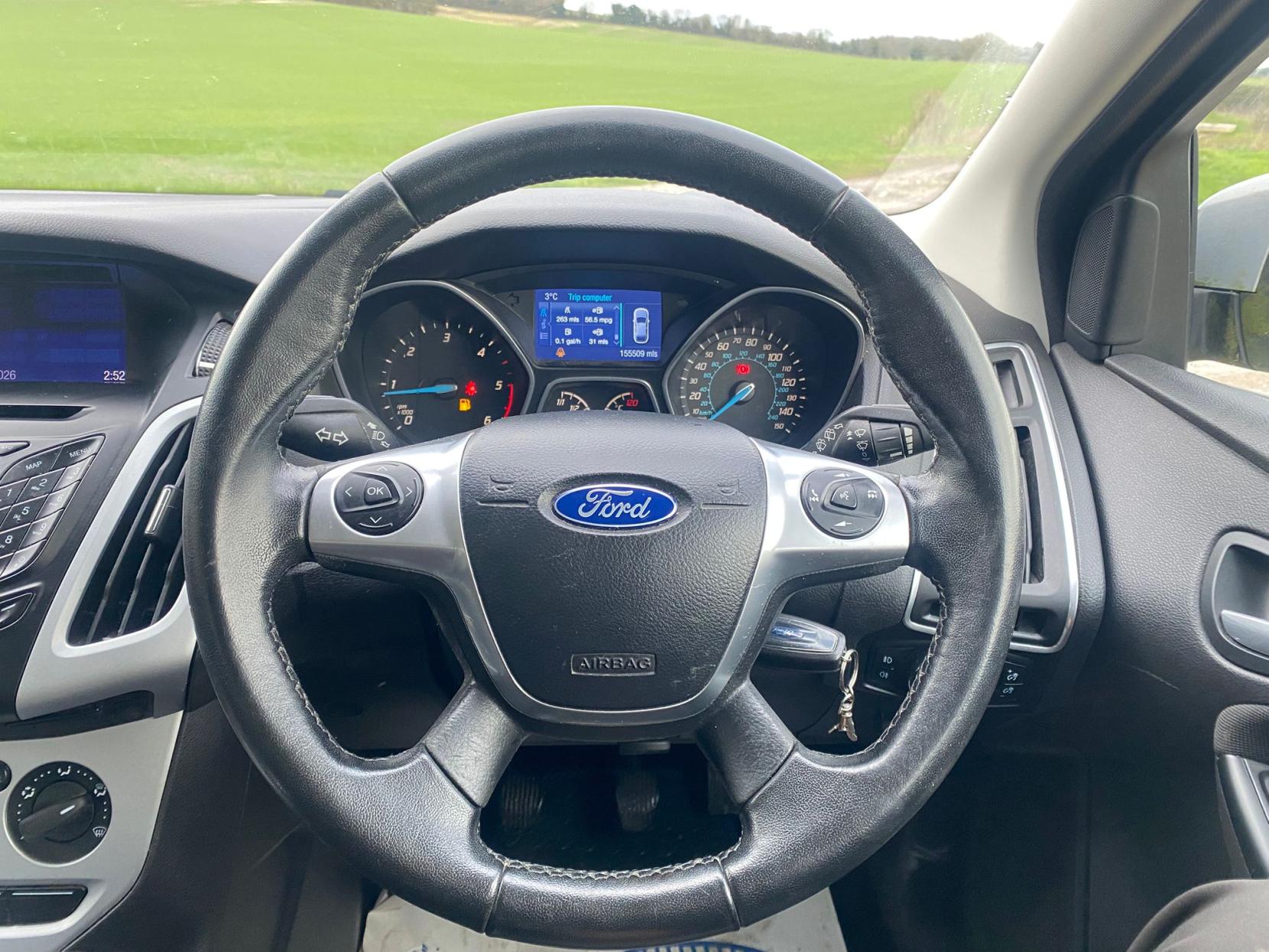 Ford Focus 1.6 TDCi Zetec Navigator Hatchback 5dr Diesel Manual Euro 5 (s/s) (115 ps)