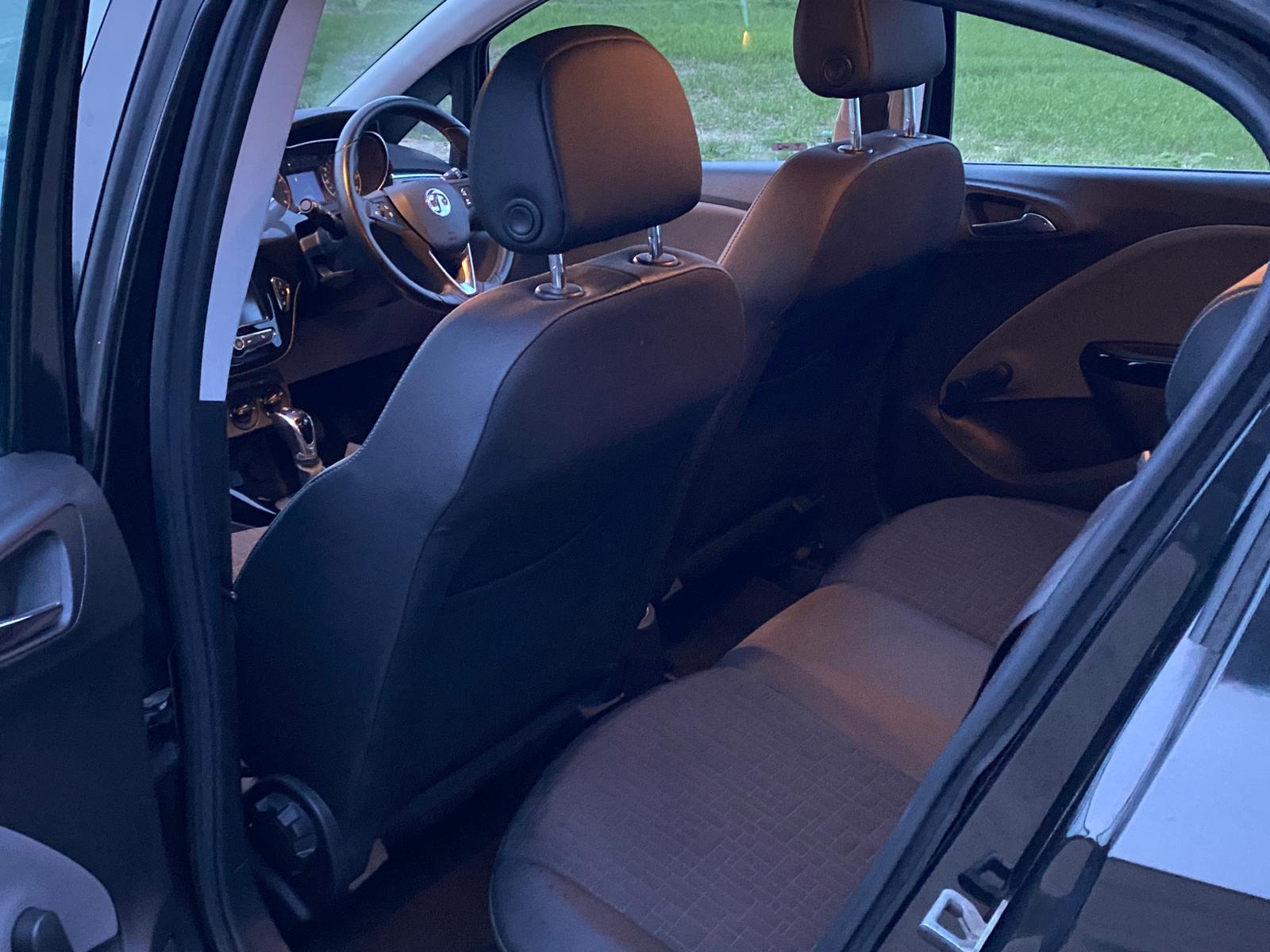 Ford Focus 1.6 TDCi Zetec Navigator Hatchback 5dr Diesel Manual Euro 5 (s/s) (115 ps)