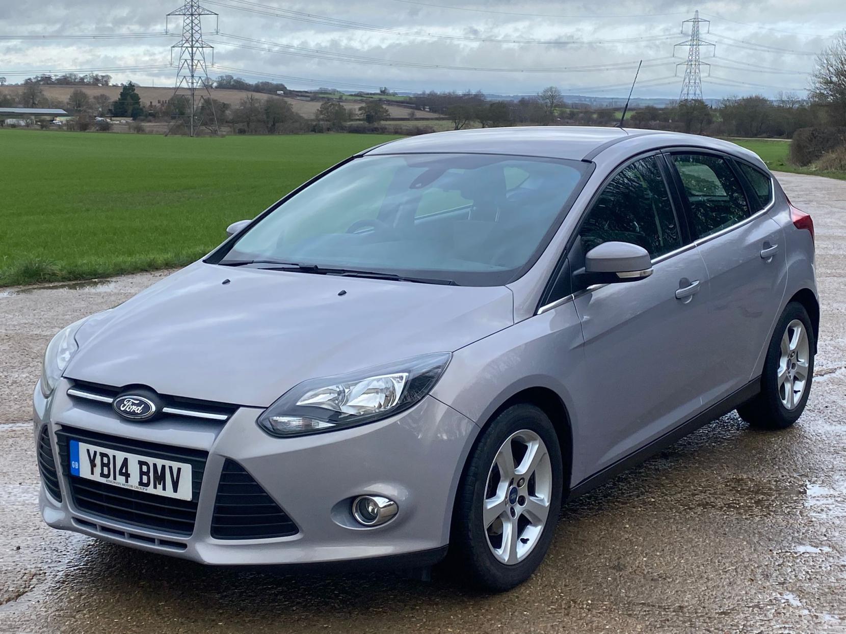 Ford Focus 1.6 TDCi Zetec Navigator Hatchback 5dr Diesel Manual Euro 5 (s/s) (115 ps)